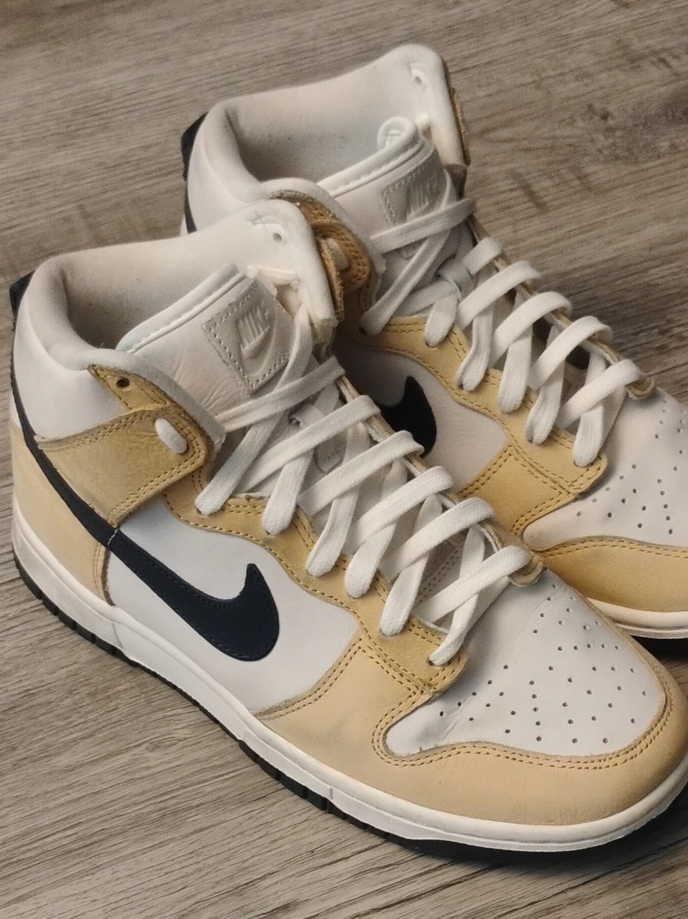 Nike Dunks High-Top Sneakers in White, Beige and Black Women's Size 7.5
